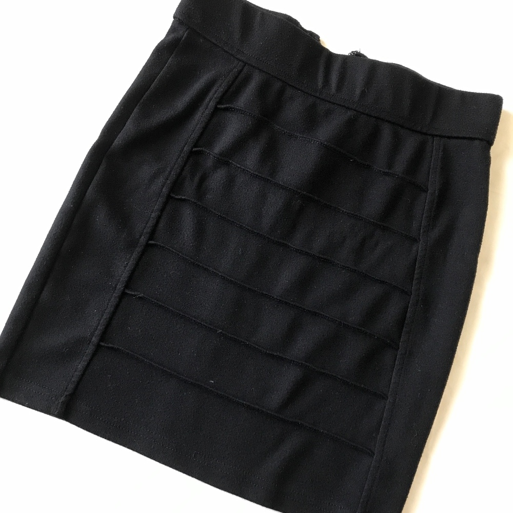 Mini Fitted Black Skirt
